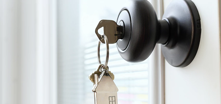 Bifold Door Knob Replacement in Carmichael, California