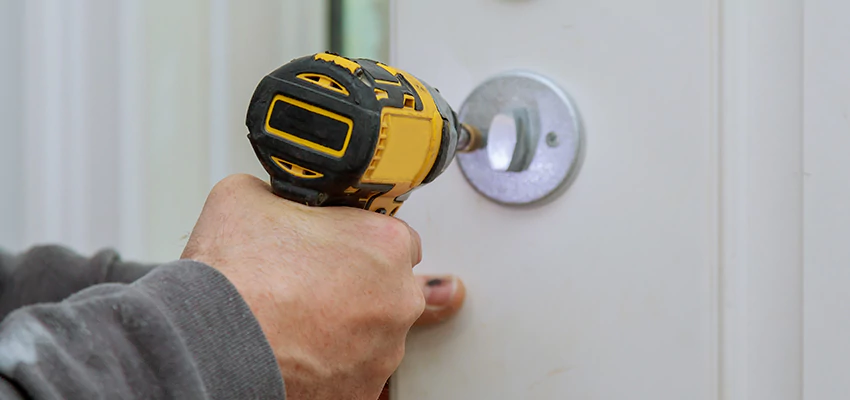 Street Locksmith For Smart Lock Repair in Carmichael, CA